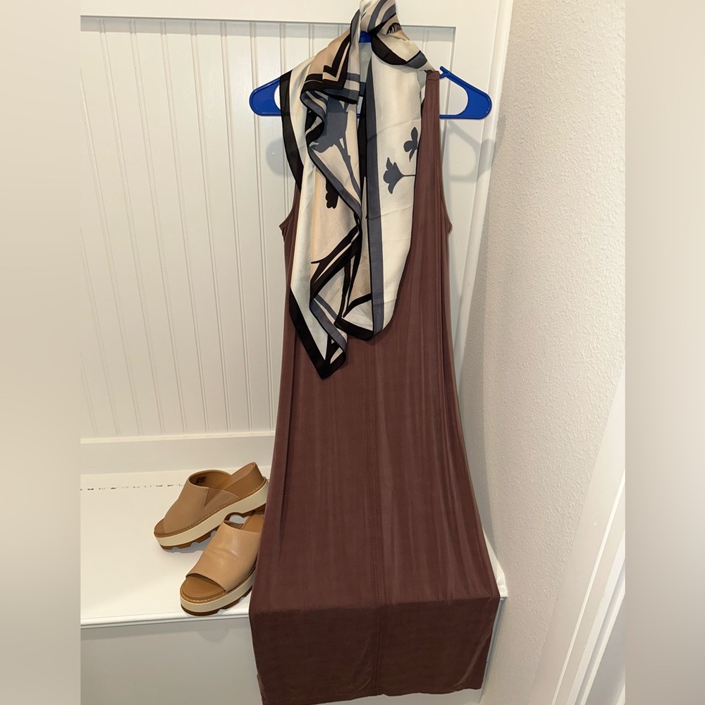 Lou & Grey Sand washed double v midi NWT XS